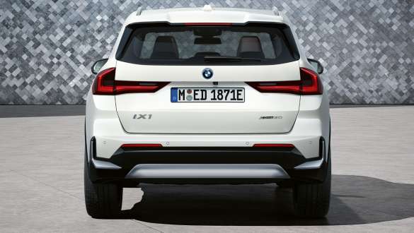 BMW iX1 U11 BEV zadnji prikaz