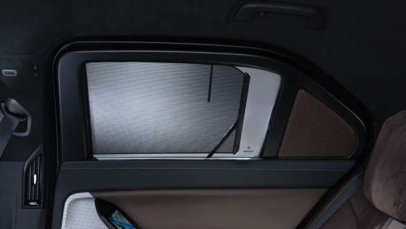 BMW Serije 7 Protection G73 žaluzine za sunce BMW Serije 7 Protection G73 unutrašnjost žaluzine za sunce