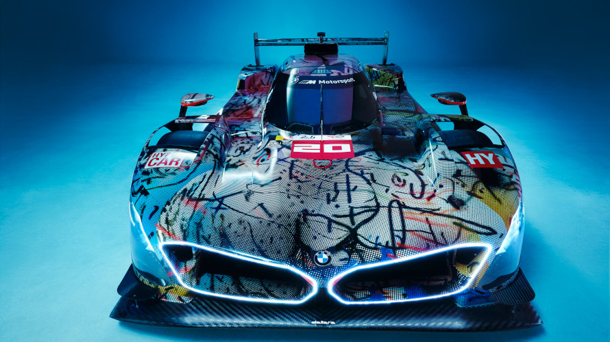 BMW M HYBRID V8 KAO UMETNIČKO DELO BMW M HYBRID V8 KAO UMETNIČKO DELO