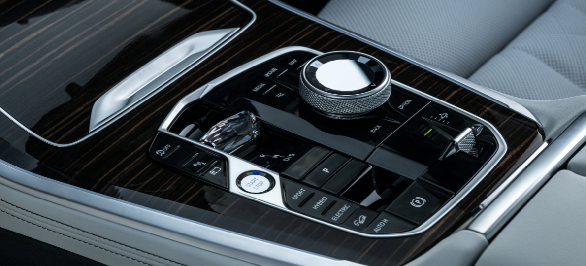 Predstavljeni novi BMW X5 i BWM X6 modeli Predstavljeni novi BMW X5 i BWM X6 modeli