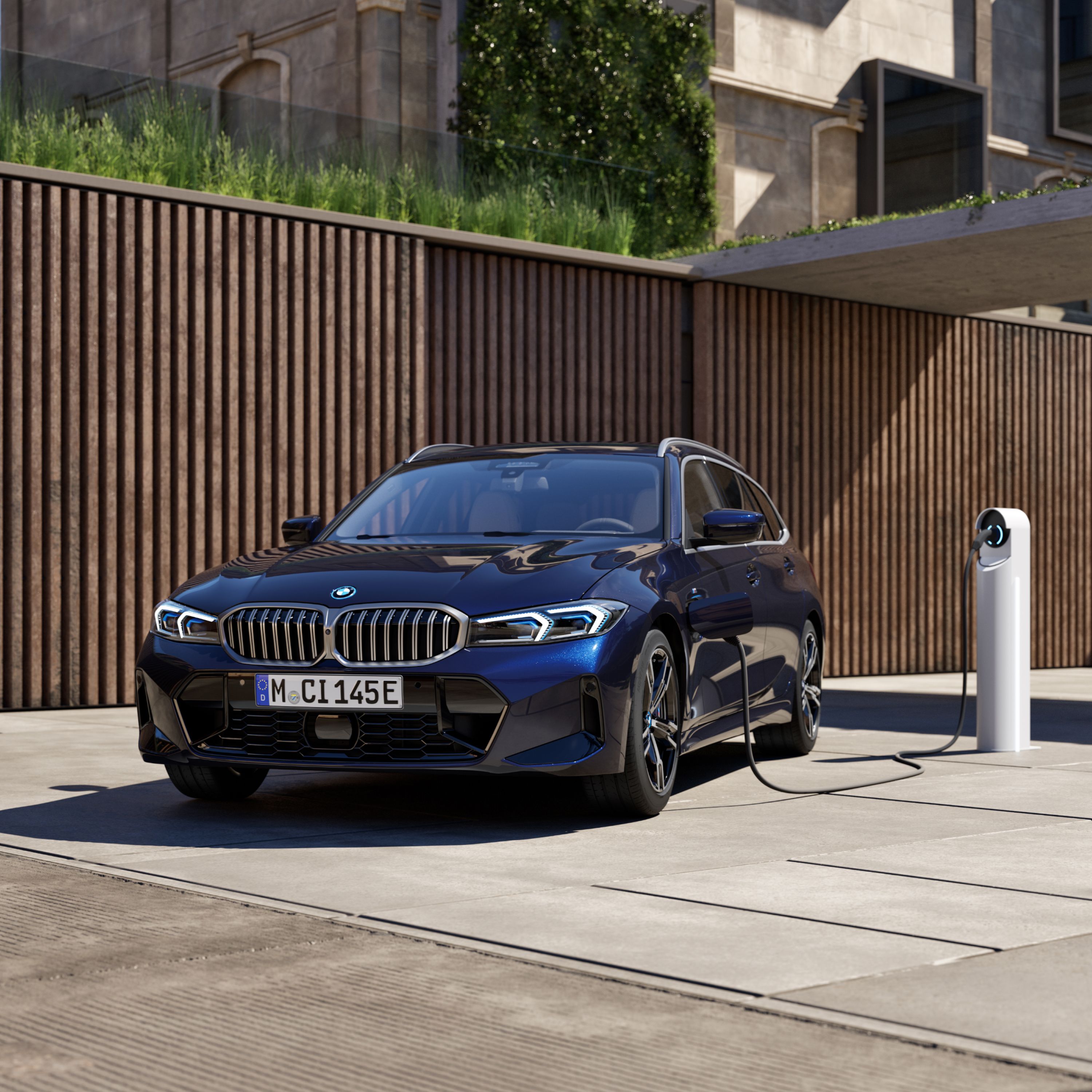 Električna vožnja BMW Serije 3 Touring Plug-in hibrid