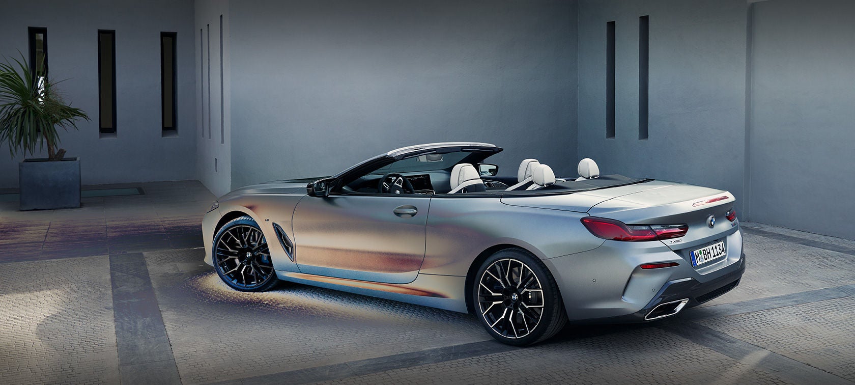 NOVI BMW SERIJE 8 CABRIO: MOTORI I TEHNIČKI PODACI