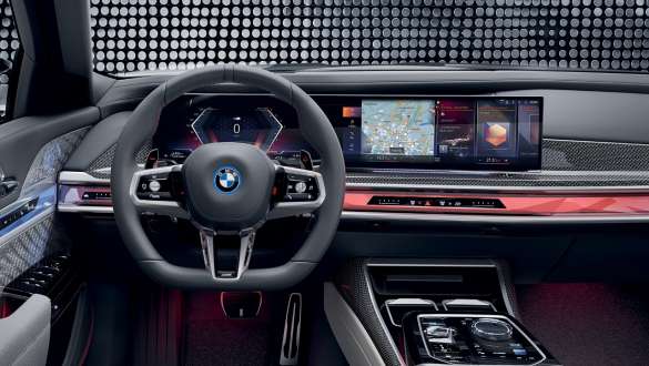 BMW i7 M70 xDrive Sedan G70 Dostupne funkcije