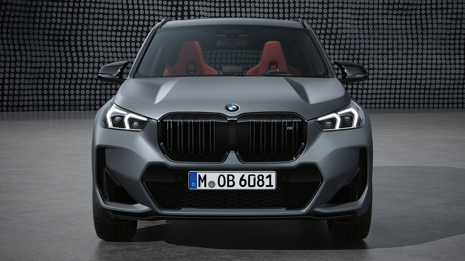 BMW X1 M35i xDrive Prednji prikaz