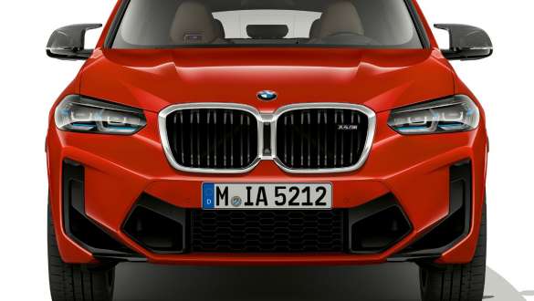 BMW X4 M Competition F98 LCI Facelift 2021 Toronto crvene metalik boje prednji dizajn, prednji prikaz