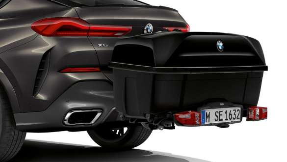 BMW X6 M60i xDrive G06 MP BMW zadnja kutija izbliza