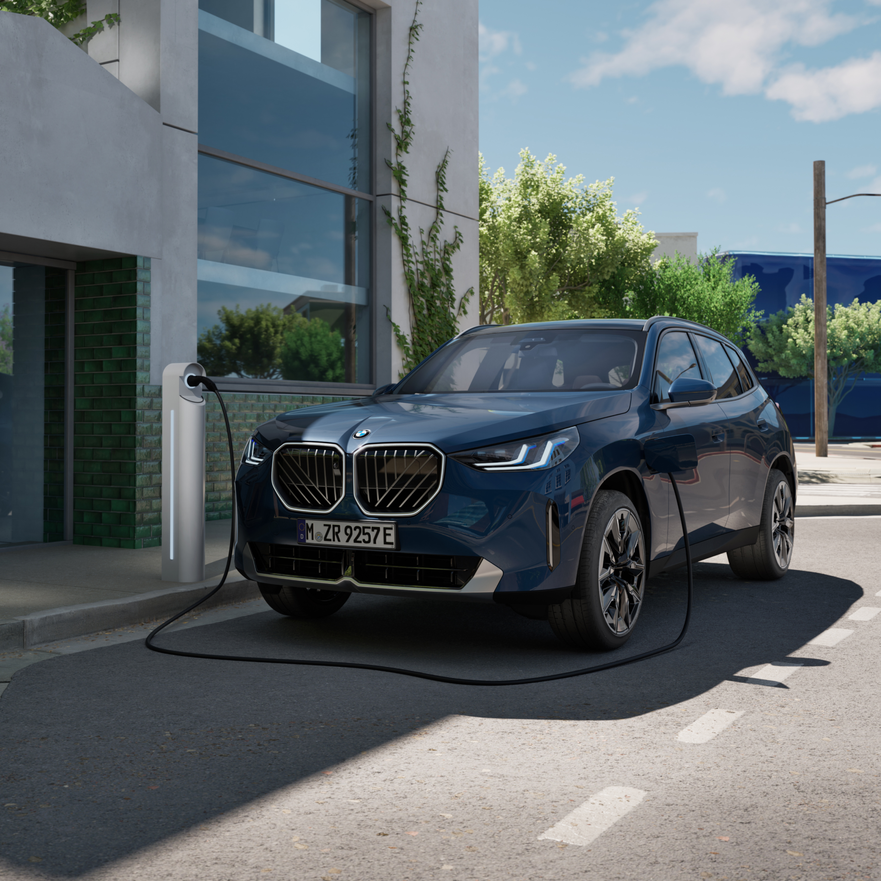 g45_phev_electrified_bmw-charging