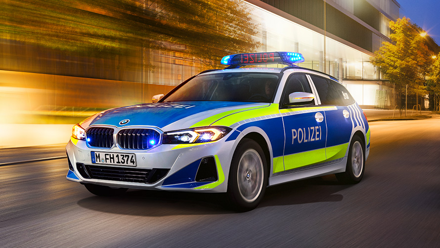 BMW Serije 3 Touring policijsko vozilo 1/3 prednji prikaz